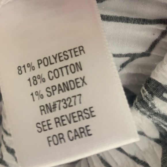 Croft & Barrow blouse shirt top sleeveless button down, leaf print fabric - Picture 8 of 10